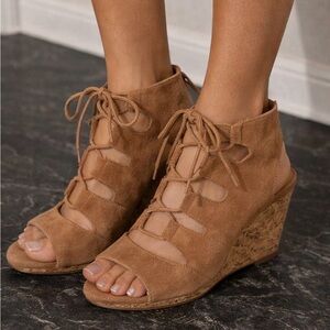 Suede Lace-Up Peep Toe Wedge Sandals in Tan